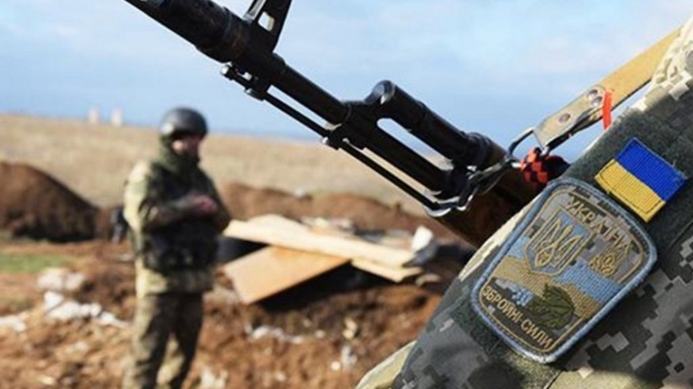 Украинские бойцы ведут бой вблизи Сум