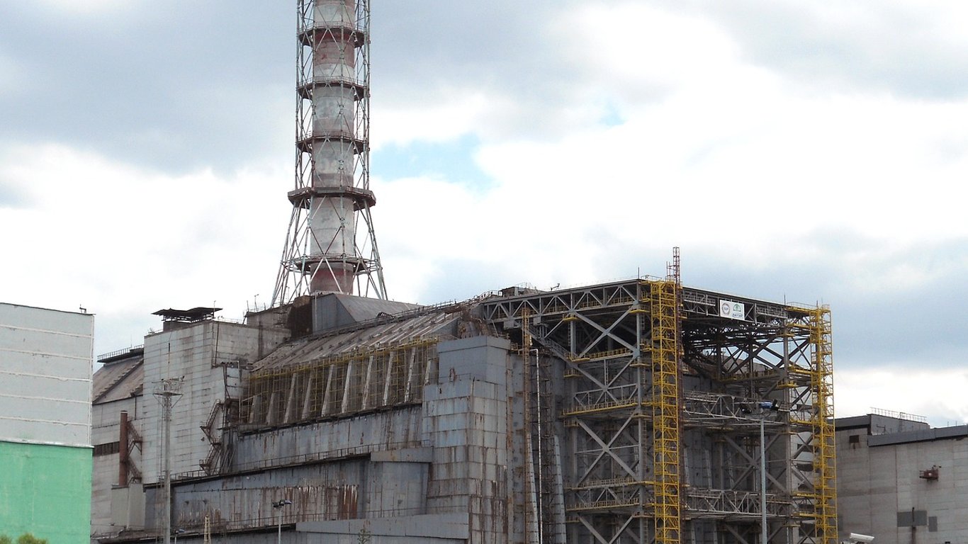 Война в Украине - войска из Беларуси атаковали Чернобыльскую АЭС