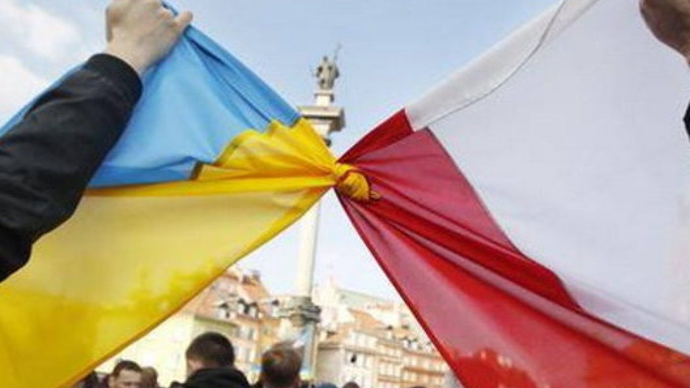Польща відкрила кордони для біженців з України