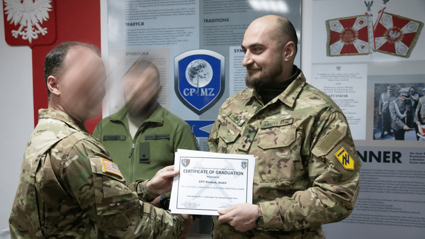 Капітан "Азову" пройшов навчання з цивільно-військового співробітництва у США