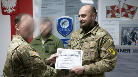 Капитан "Азова" прошел обучение по гражданско-военному сотрудничеству в США - 285x160