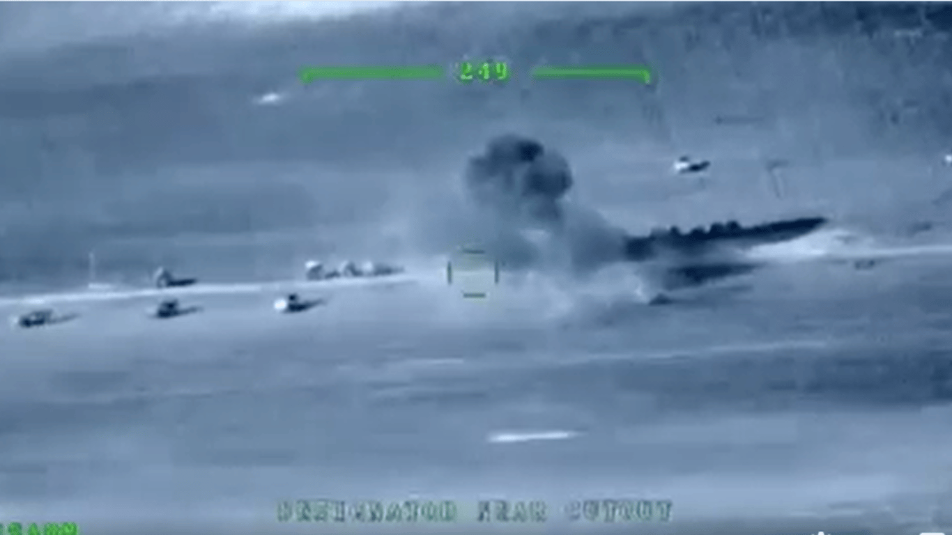 Bayraktar уничтожил российский танк и два ЗРК Бук. Впечатляющее видео