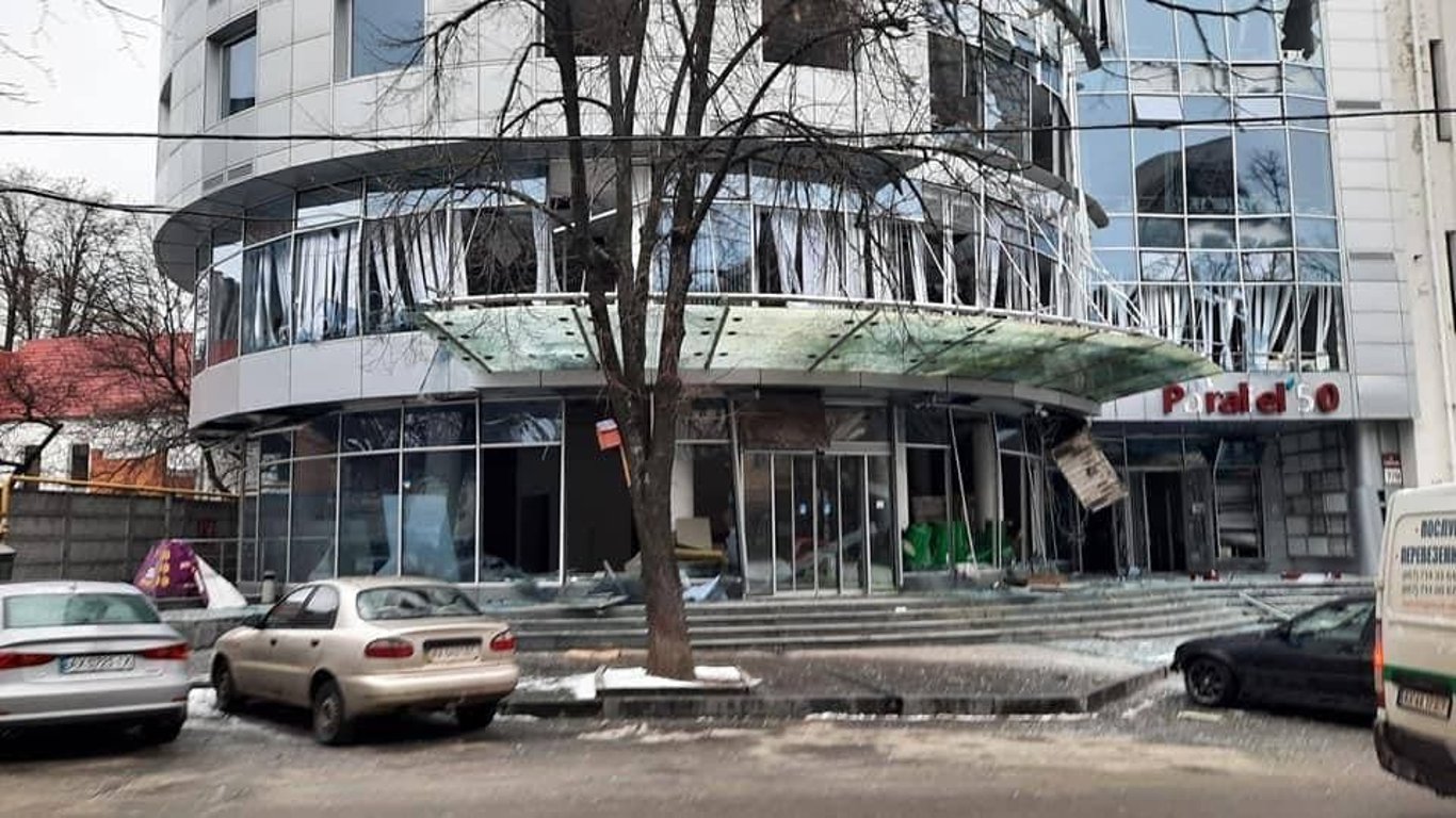 Коммунальщики Харькова частично восстановили подачу света и тепла в дома после обстрелов