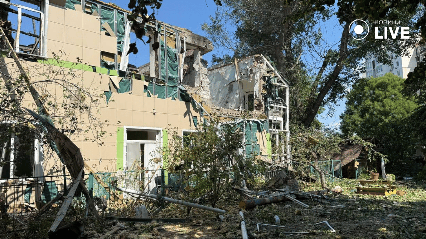 Як виглядає інклюзивний центр в Одесі після обстрілу — фото - фото 2