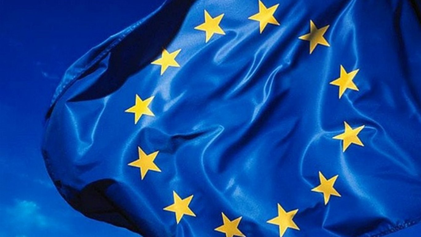 Европарламент принял заявку Украины на вступление в ЕС