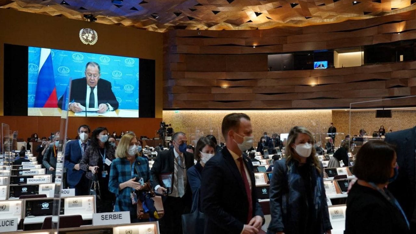 Дипломати десятків держав бойкотували виступ Лаврова у залі Ради ООН