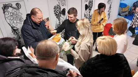 "Рождение" семьи под обстрелами: в Одесской области в бомбоубежище зарегистрировали брак - 285x160