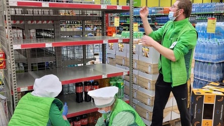 Coca-Cola продовжує працювати в Росії: українські супермаркети вилучають з продажу продукцію компанії - 285x160