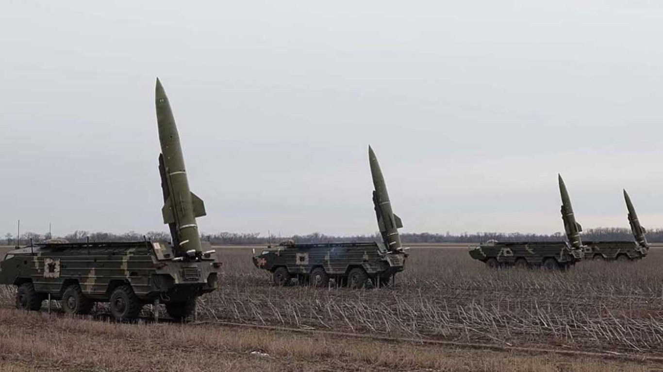 Точка-У та Тор - окупанти направляють до Києва важку ракетну техніку