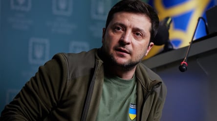 "На нашем флаге нет крови": Зеленский выступил с новым обращением к Украине и миру. Видео - 285x160