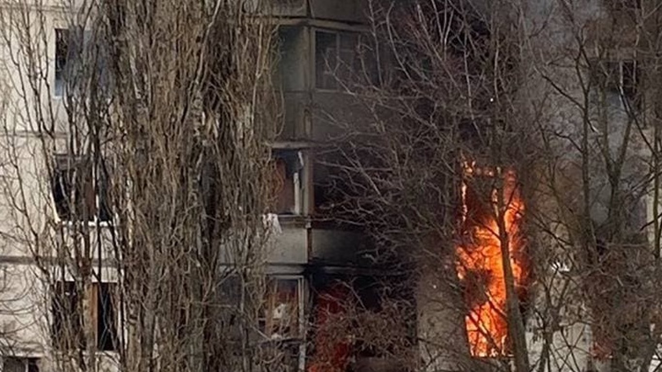 В Харькове оккупанты вновь обстреляли многоквартирные дома на ул. Краснодарской