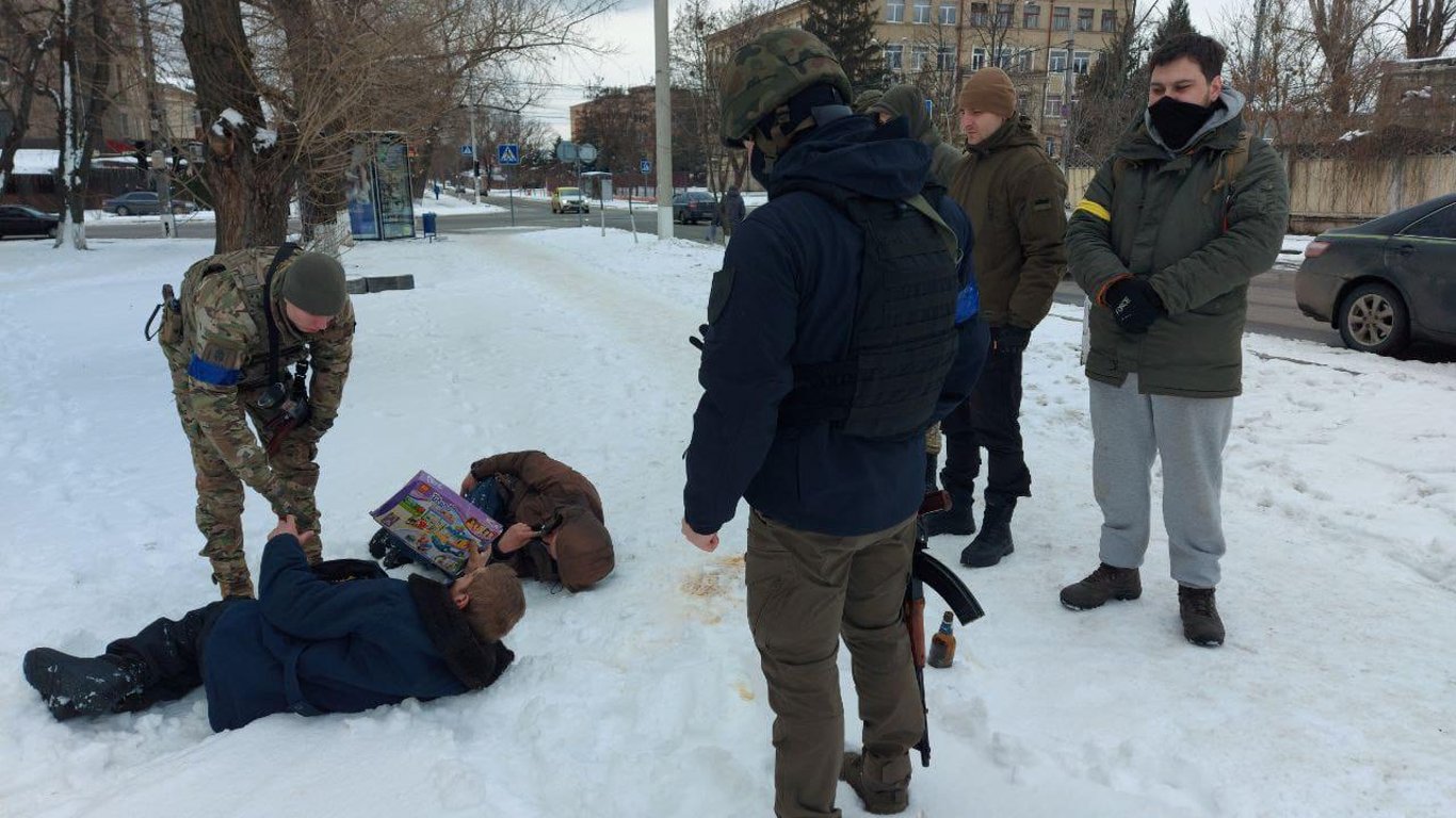 В Харькове полиция задержала двух мародеров
