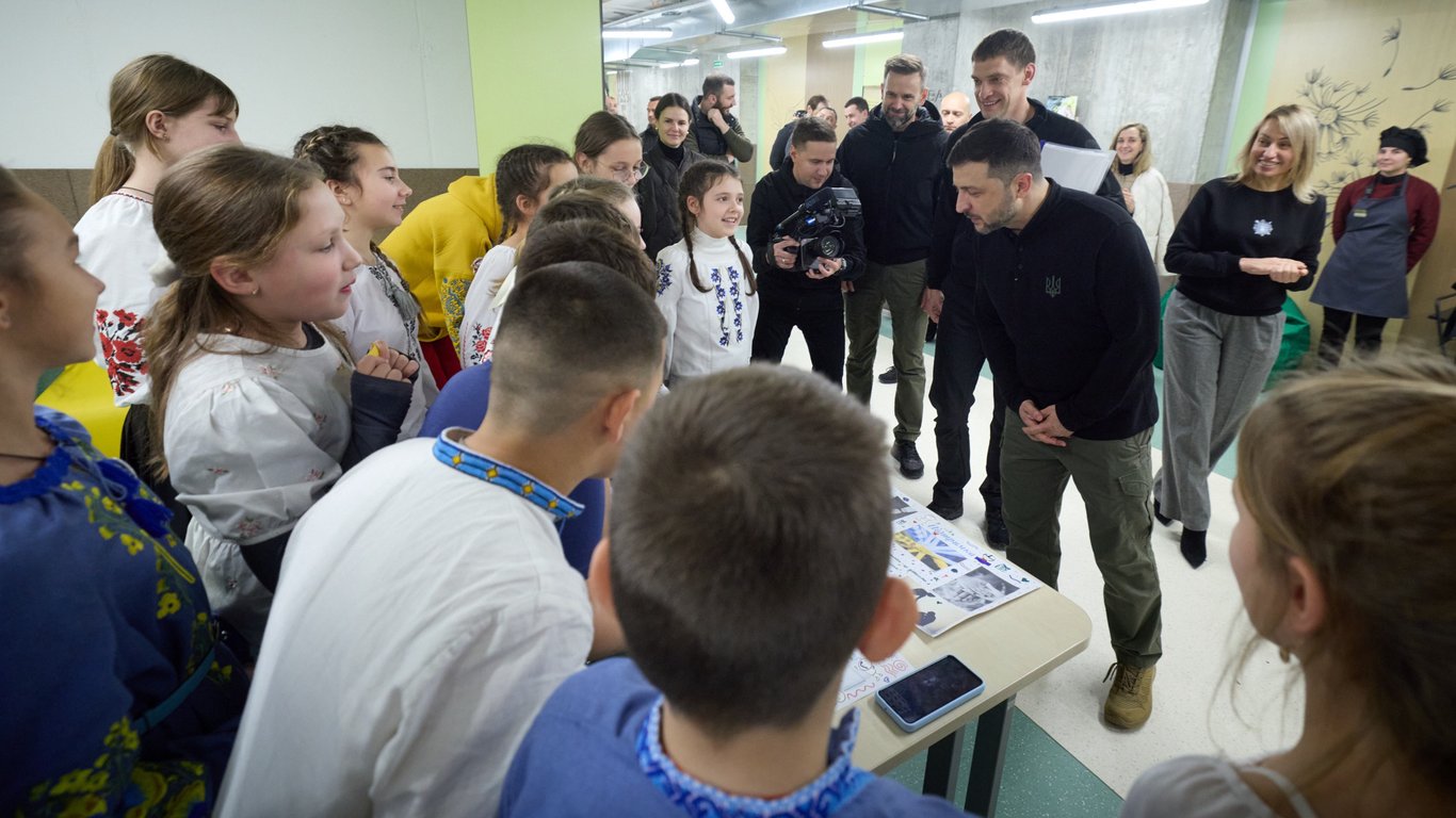Зеленський відвідав підземну школу у Запоріжжі - фото 1