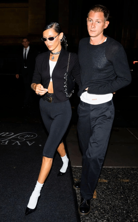 Белла Гадід часто носить капрі