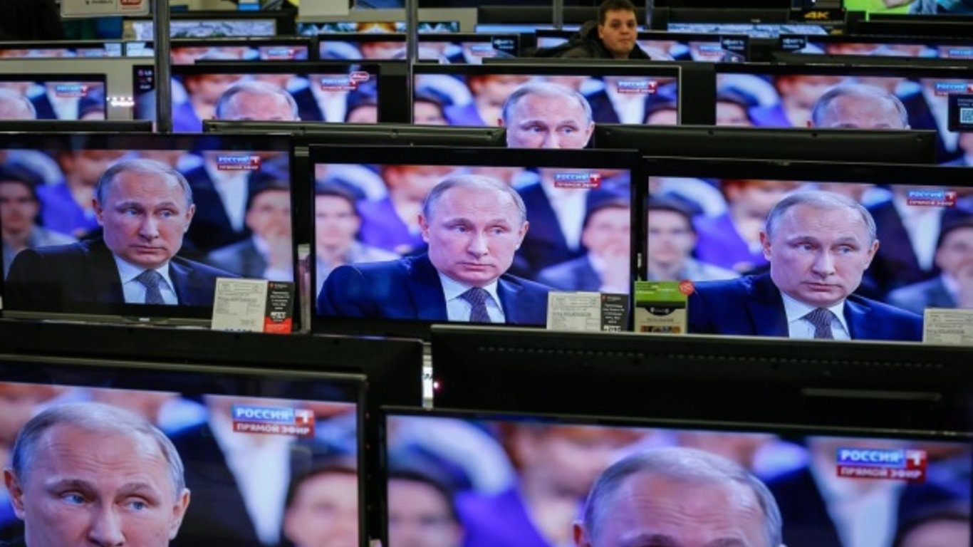 Российские пропагандисты продолжают лгать о войне в Украине - видео
