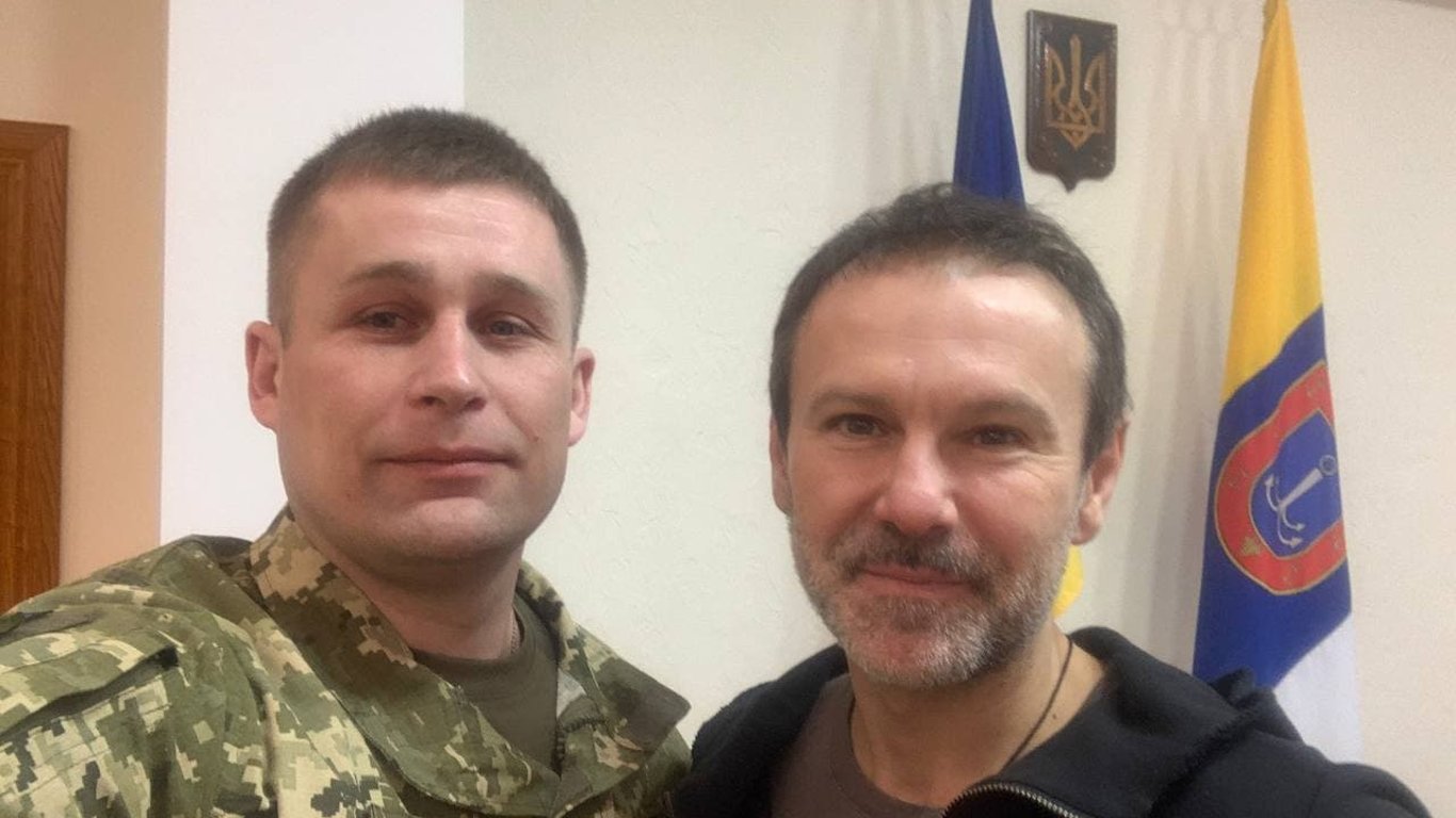 Вакарчук приехал в Одессу, чтобы поддержать военных и жителей