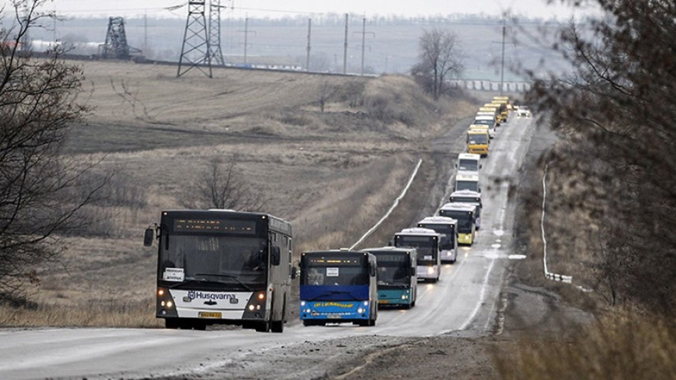 Эвакуация населения - из уничтоженных городов под Киевом 10 марта эвакуируют людей