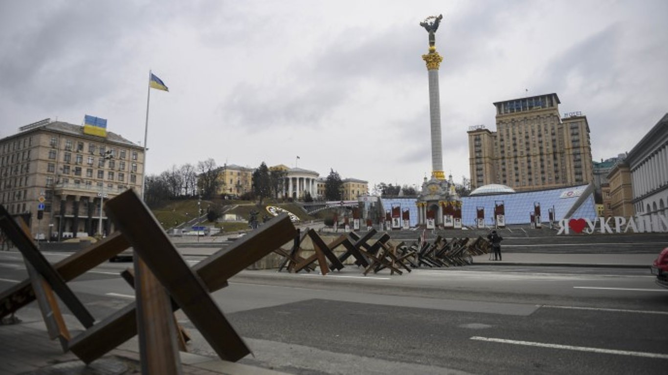 Київ в облозі, але готовий битися - Подоляк