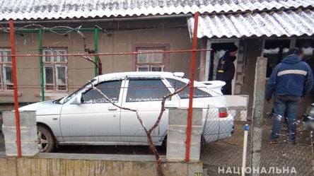 Винесли побутову техніку та інструменти: на Одещині затримали мародерів - 285x160