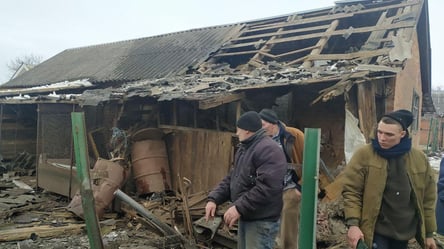 Враг совершил артобстрел жилых домов в Сумской области. Фото - 285x160