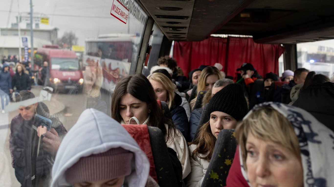 Война в Украине - куда бегут беженцы