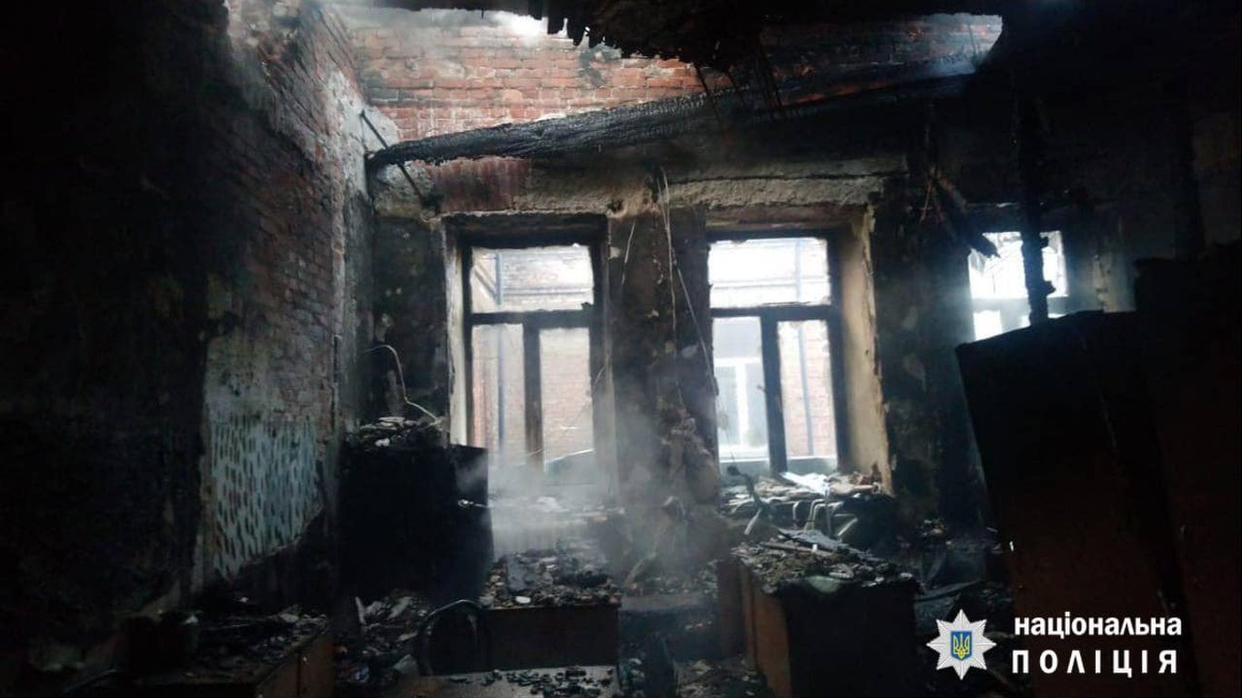 Оккупанты обстреляли в Харькове жилые дома, парки, рынки, больницу - фото