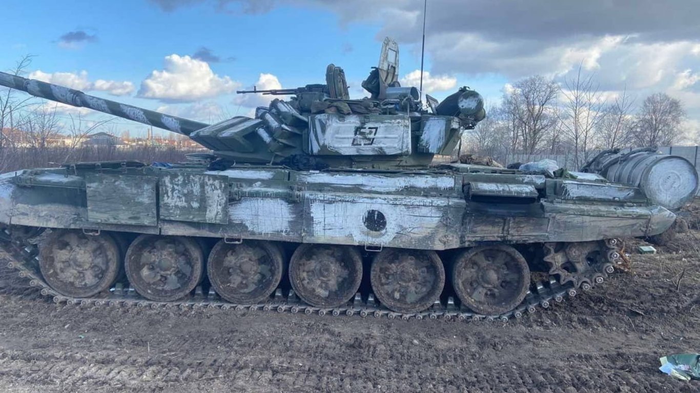 Одесские добровольцы отжали у орков танк и передали его ВСУ