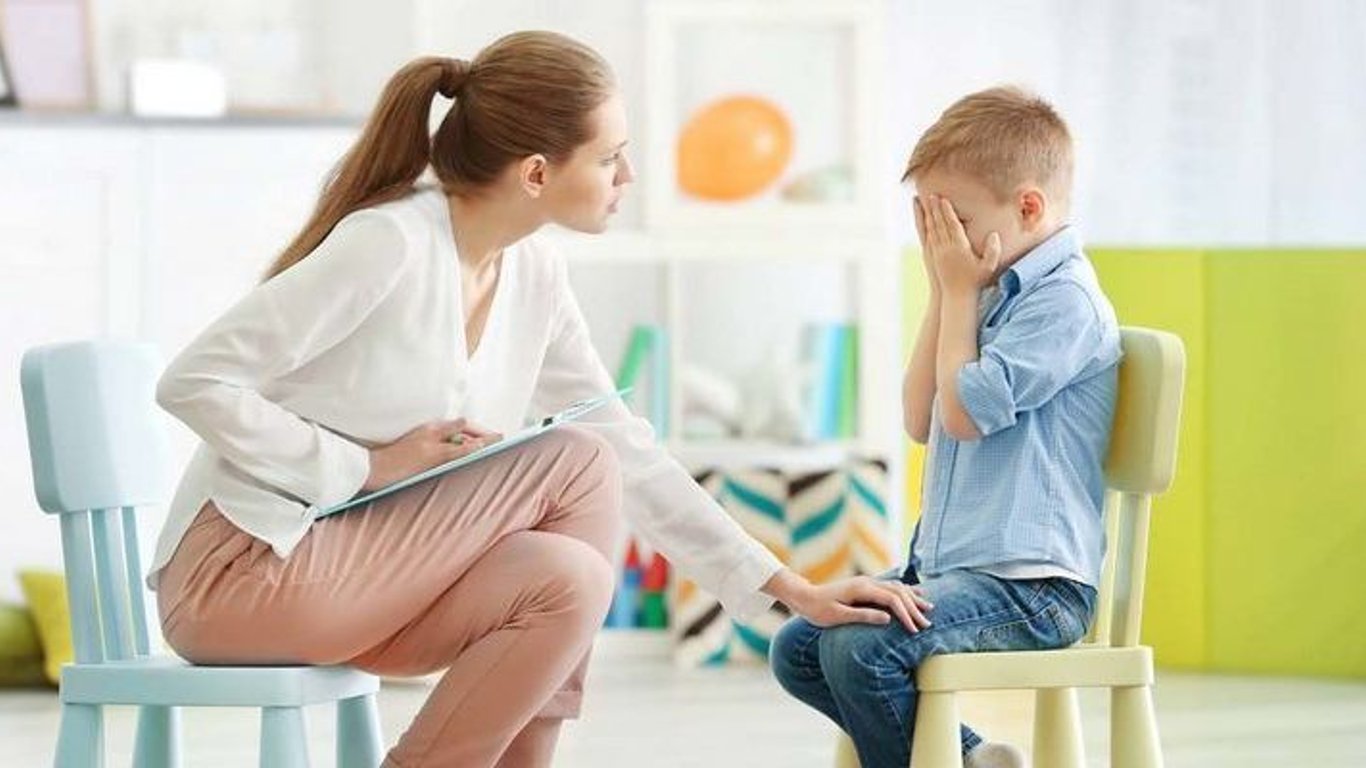 В Киеве психиатры и психологи будут консультировать детей и подростков