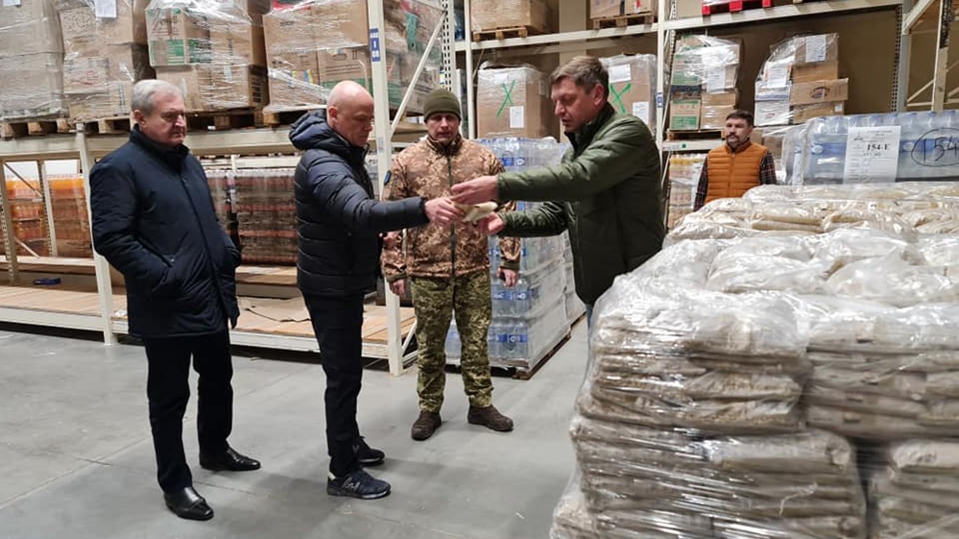 На складах Одесской администрации хранят более 150 тонн продуктов