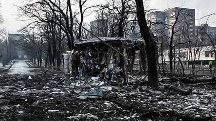 Большинство гражданских выжило после бомбежки драмтеатра в Мариуполе, - МВД - 285x160