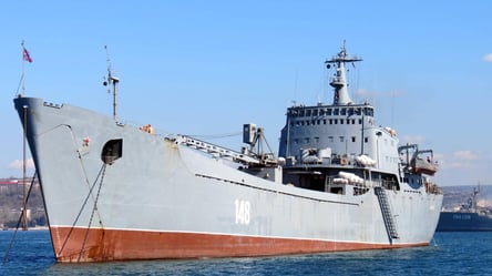 В окупованому Бердянську ЗСУ знищили великий російський корабель - 285x160