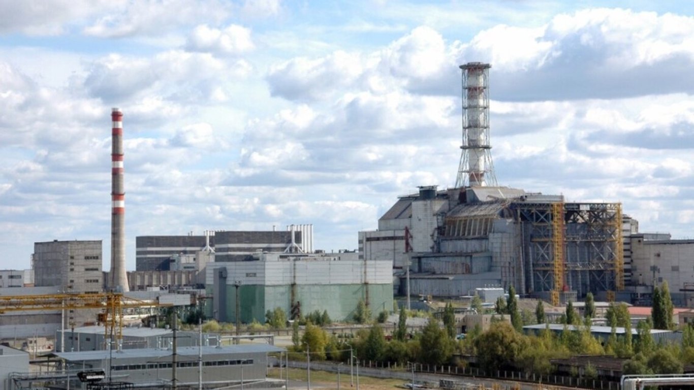 Життя працівників Чорнобильської АЕС в небезпеці