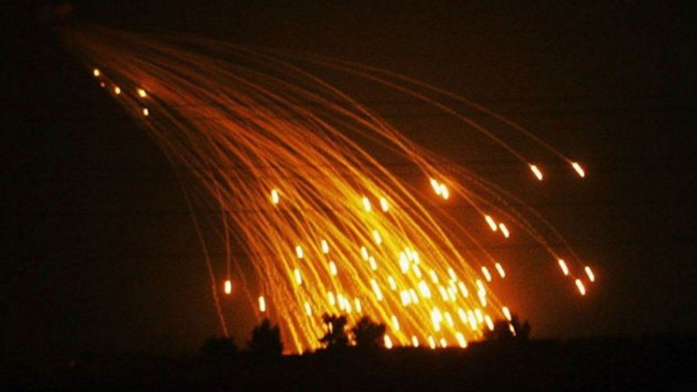 Рашисты применили запрещенные фосфорные бомбы в Донецкой области