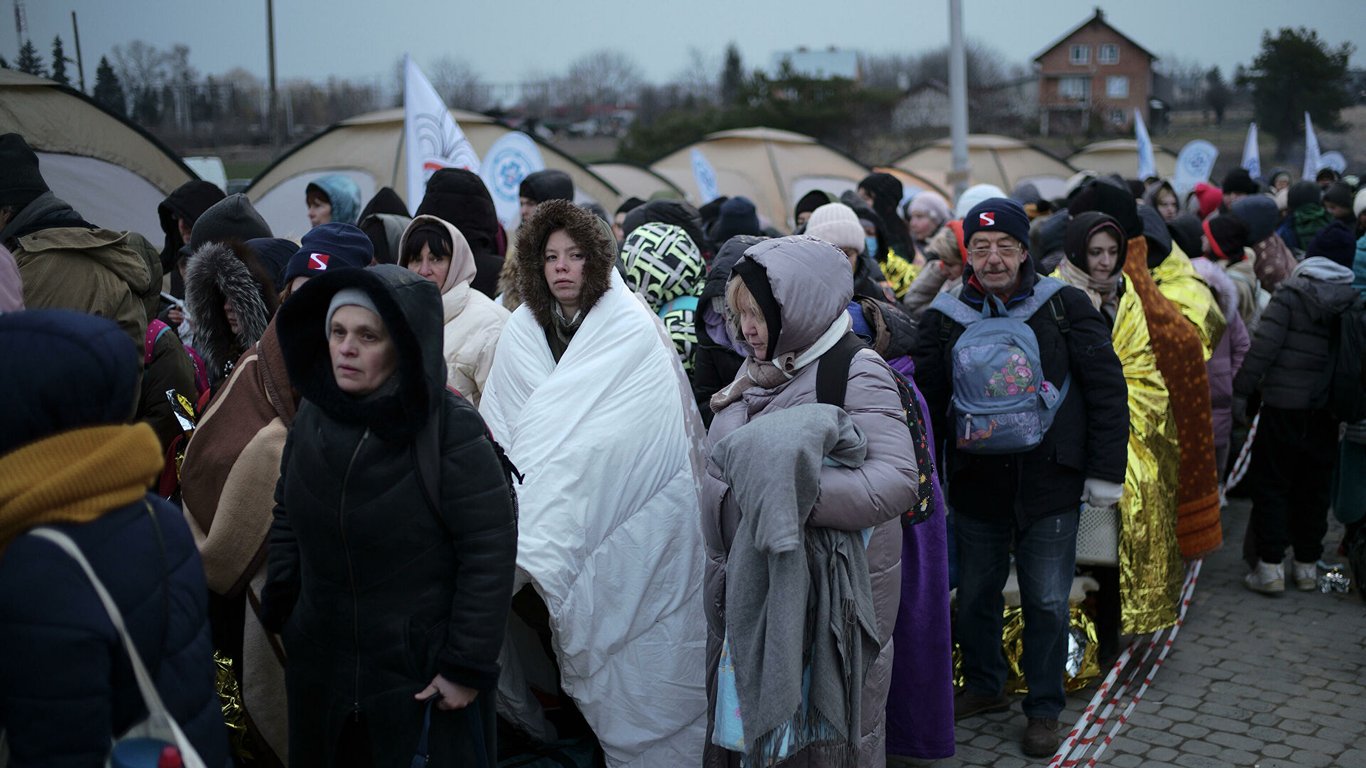 Япония планирует эвакуировать украинских беженцев из Польши