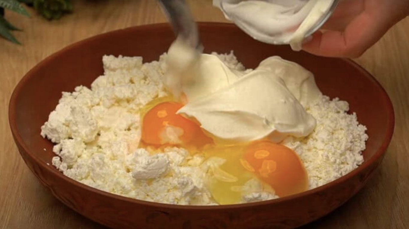 смачна запіканка з тістом філо та сиром 