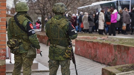 З Ізюму примусово депортують місцевих мешканців, - Генштаб - 285x160