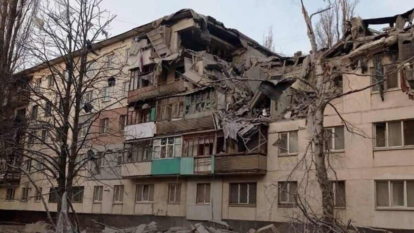 Ворог підло завдає ударів по Луганщині - МВС - фото