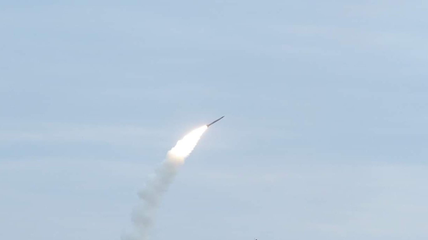 Над Запорожьем силы ПВО уничтожили три вражеских ракеты