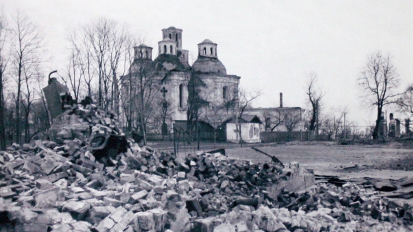 У Чернігові з початку війни загинуло 700 осіб