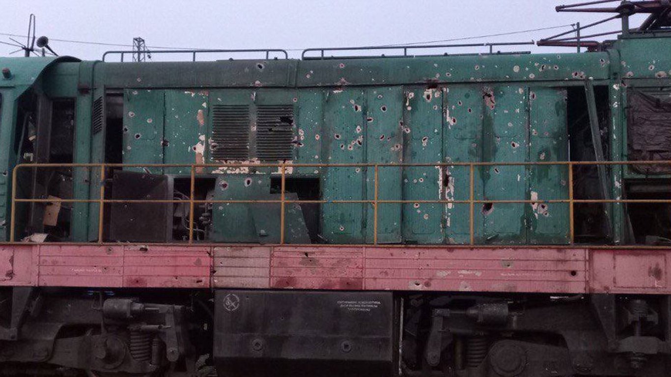 рашисти обстріляли ще одну залізничну станцію на сході України