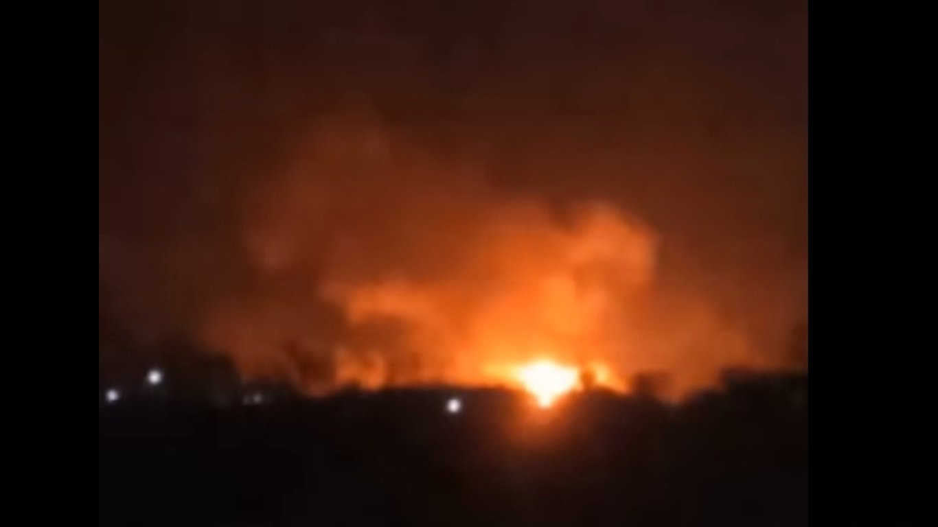 На Луганщині ЗСУ знищили склад окупантів із боєприпасами - відео