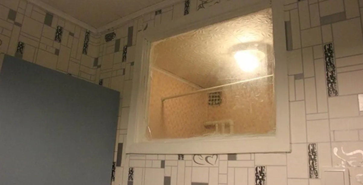 В советских квартирах это было привычно — странная деталь ванной - фото 1