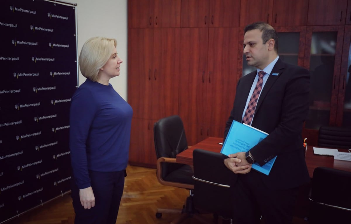 Семьи с детьми в прифронтовой зоне получат помощь от ЮНИСЕФ — о какой сумме идет речь - фото 1