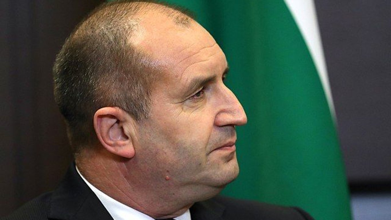 Болгарія категорично відмовляється постачати Україні зброю