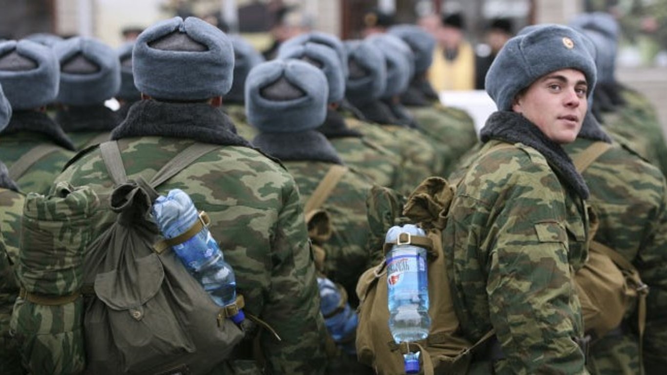 росіяни хочуть втекти з війни в Україні та забивають собі уламки в тіло