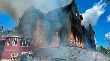Сгорела дотла: армия рф уничтожила одну из лучших школ Луганщины - 285x160