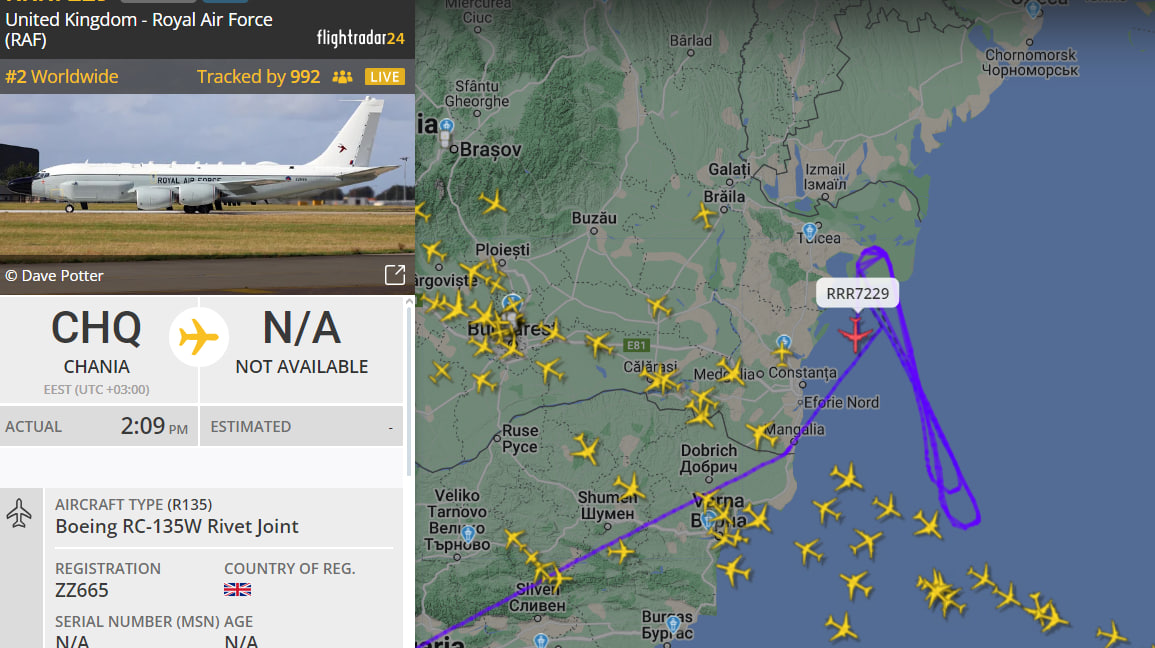 Самолет-разведчик RC-135V/W у границ Одесской области