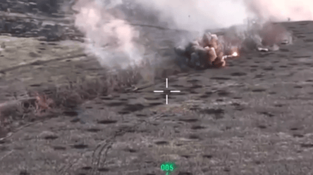 Сырский показал впечатляющее видео, как бойцы ВСУ уничтожают вражескую технику - 285x160