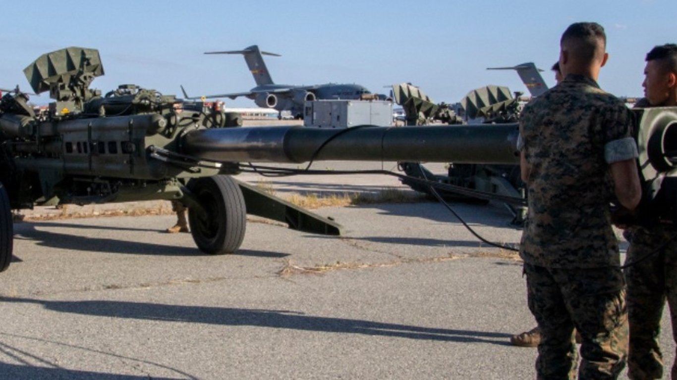 США отправит Украине гаубицы и боеприпасы
