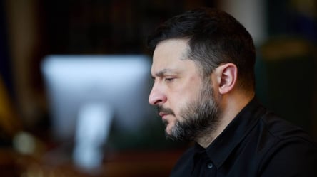 Зеленський відзначив орденом "За мужність" військового і воєнкора - 290x166